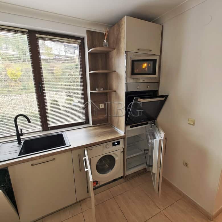 Compact studio with separate kitchen and balcony, perfect for seaside living in Sveti Vlas.
