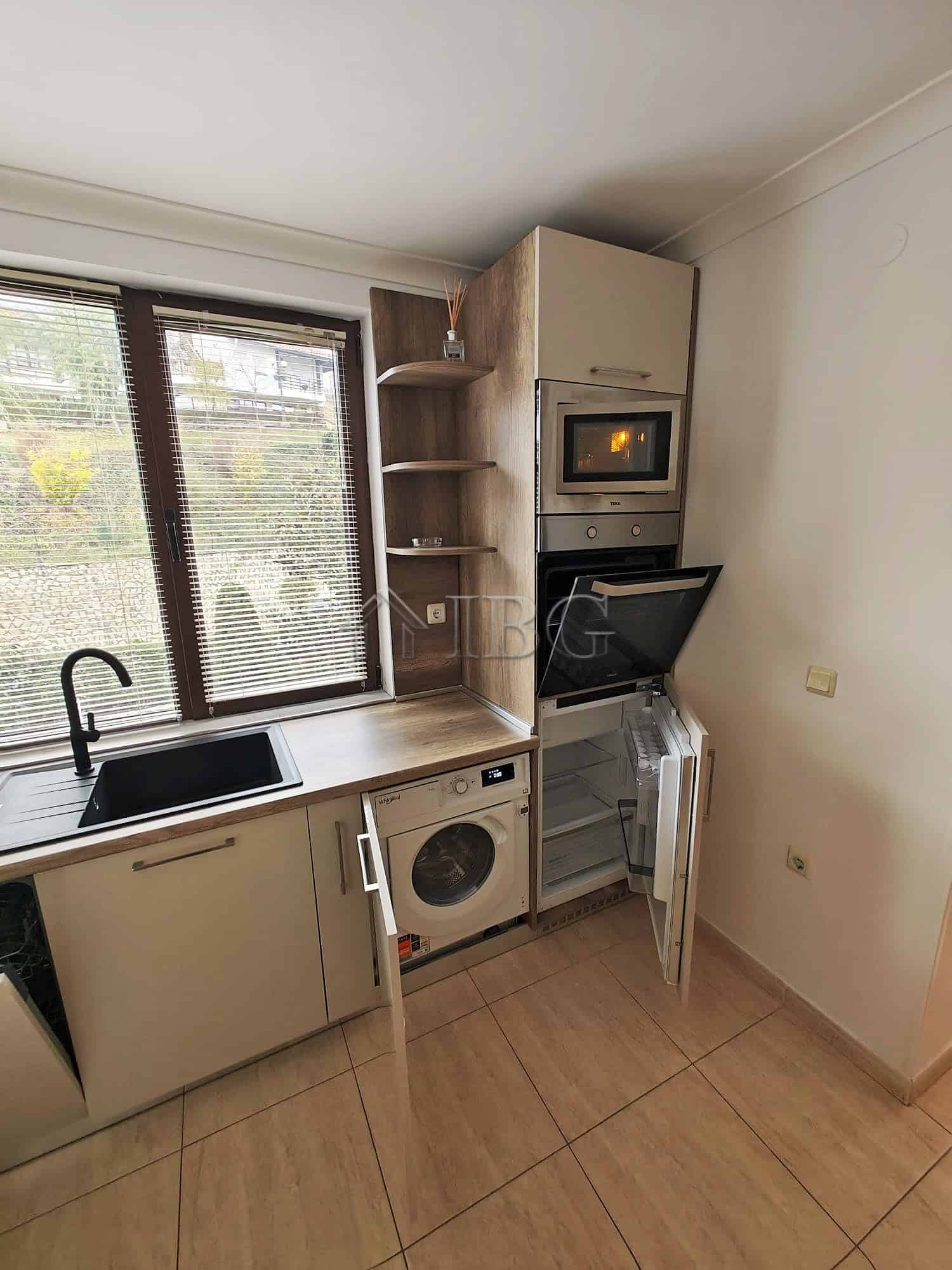 Compact studio with separate kitchen and balcony, perfect for seaside living in Sveti Vlas.