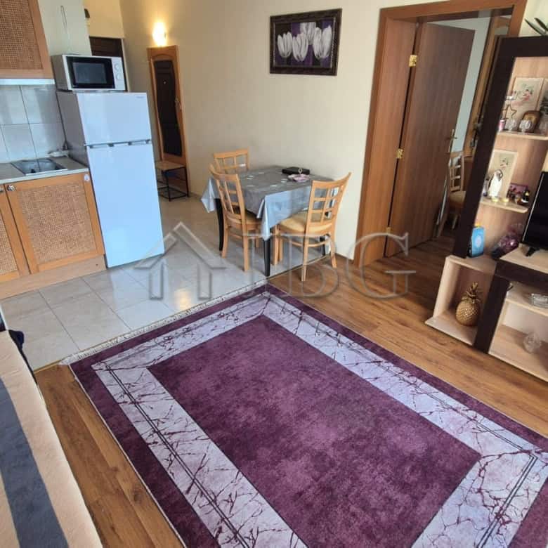 Bright interior of a 1-bedroom apartment in Semiramida Gardens, Sunny Beach. Modern furnishings and.