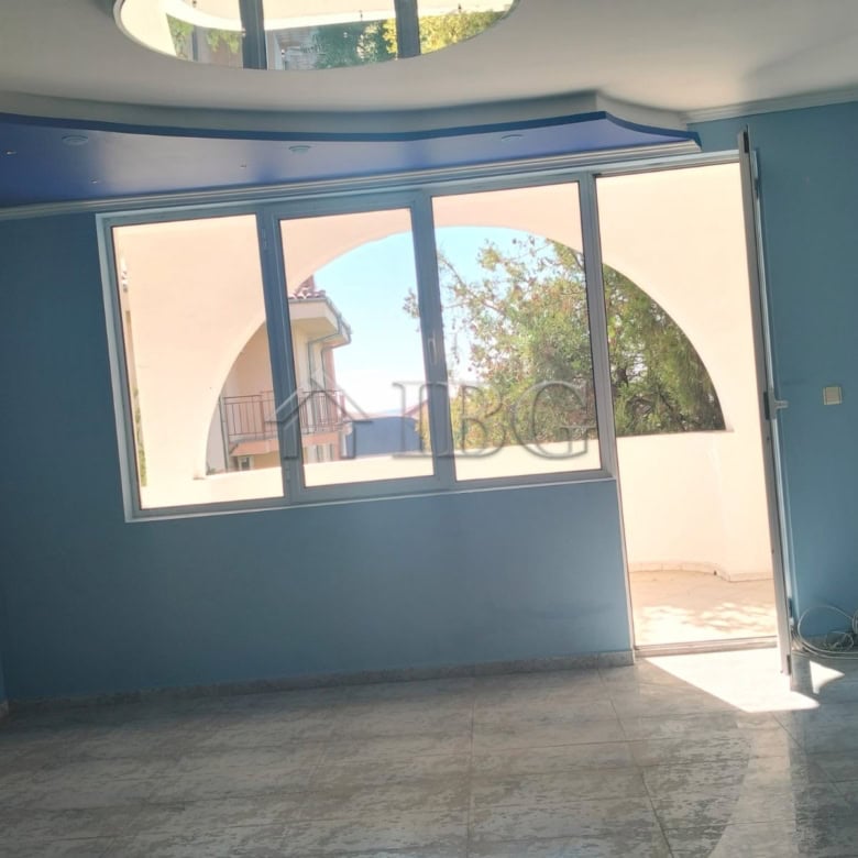 Bright spacious maisonette with panoramic sea views in Sveti Vlas.