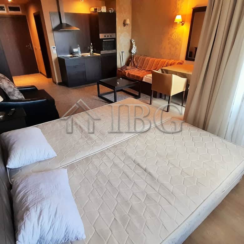 Bright studio apartment with balcony and sea views at Royal Beach Barceló, Sunny Beach.