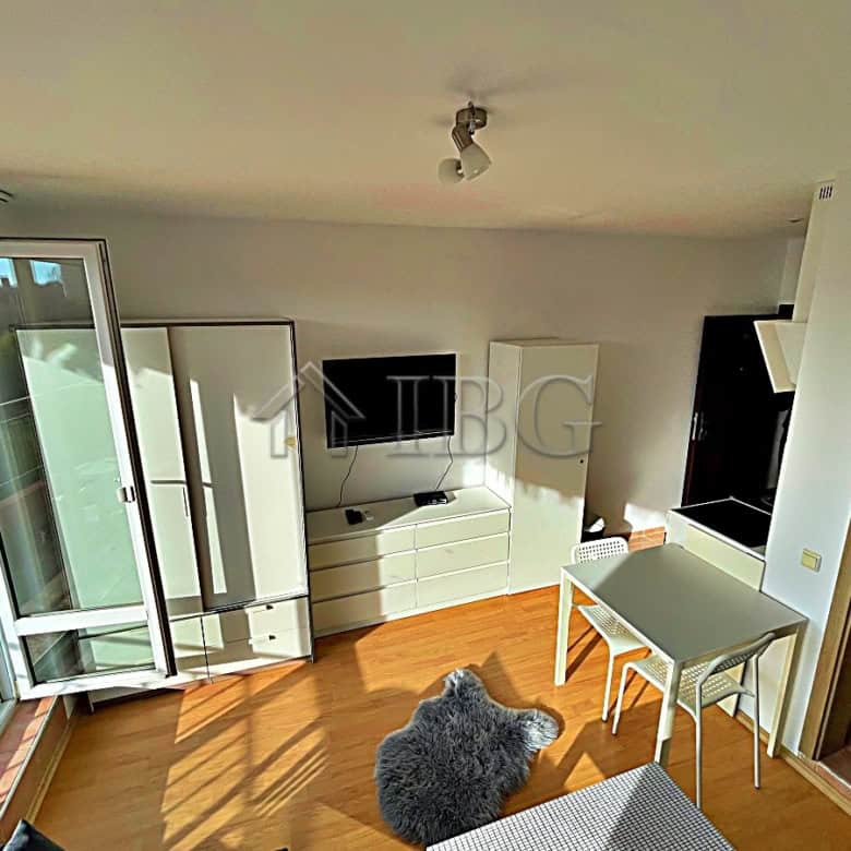 Bright studio apartment with pool view at Orchid Fort Club, Sunny Beach. Perfect for relaxing holida.