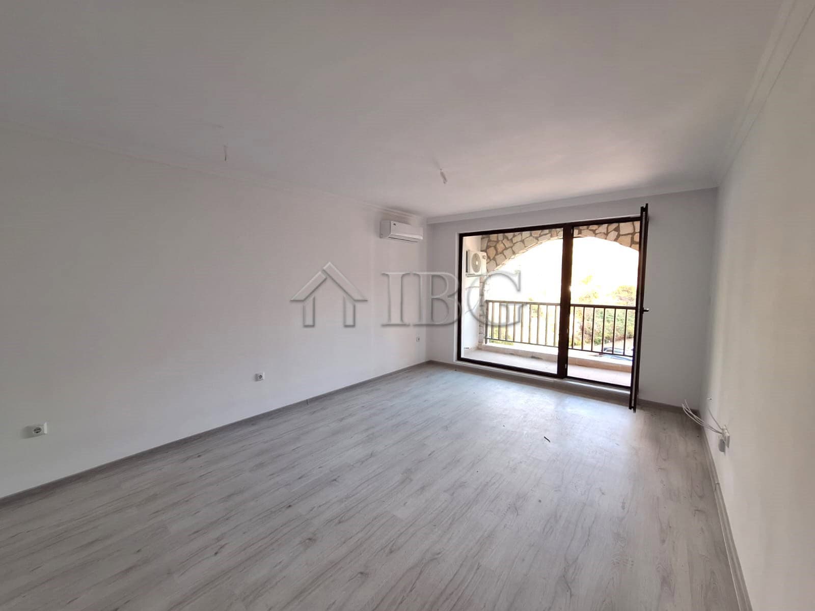 Apartment with forest and sea view in Sveti Vlas, Bulgaria, featuring spacious living area and balco.