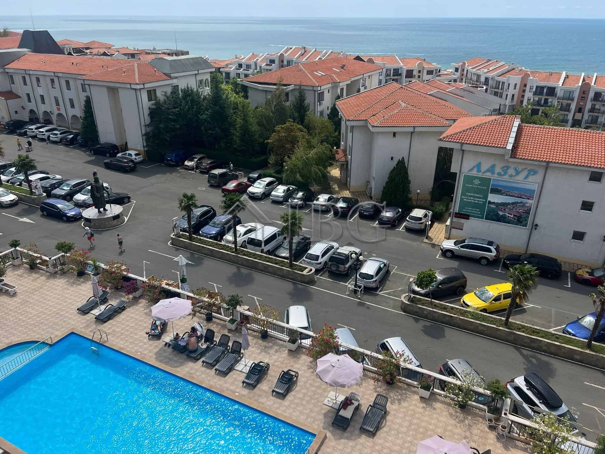 Bright 3-bedroom apartment overlooking yacht harbor in Sveti Vlas, Bulgaria. Perfect for seaside liv.