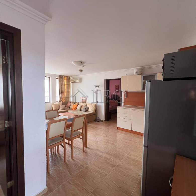 Two-bedroom apartment with sea and pool views in Kambani 3 complex, Sveti Vlas, Bulgaria.