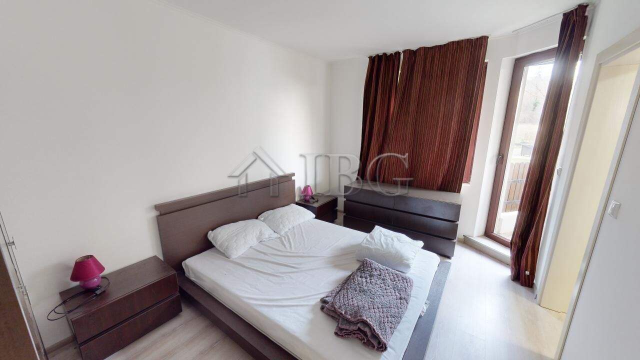 Bright interior of a 2-bedroom apartment in Bay View Villas, Kosharitsa.