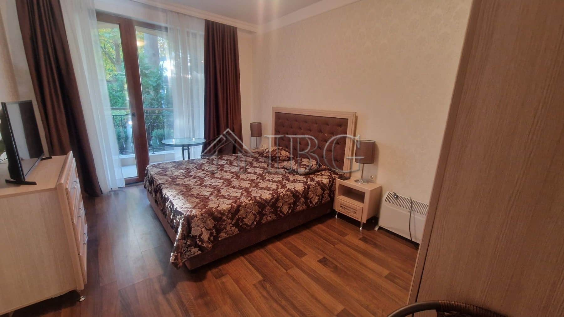 One-bedroom apartment with pool view in Harmony Suites 1, Sunny Beach.
