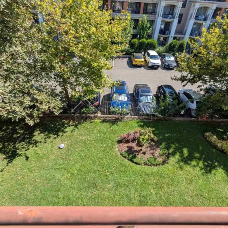 Pool view from a balcony in Sveti Vlas apartment complex.