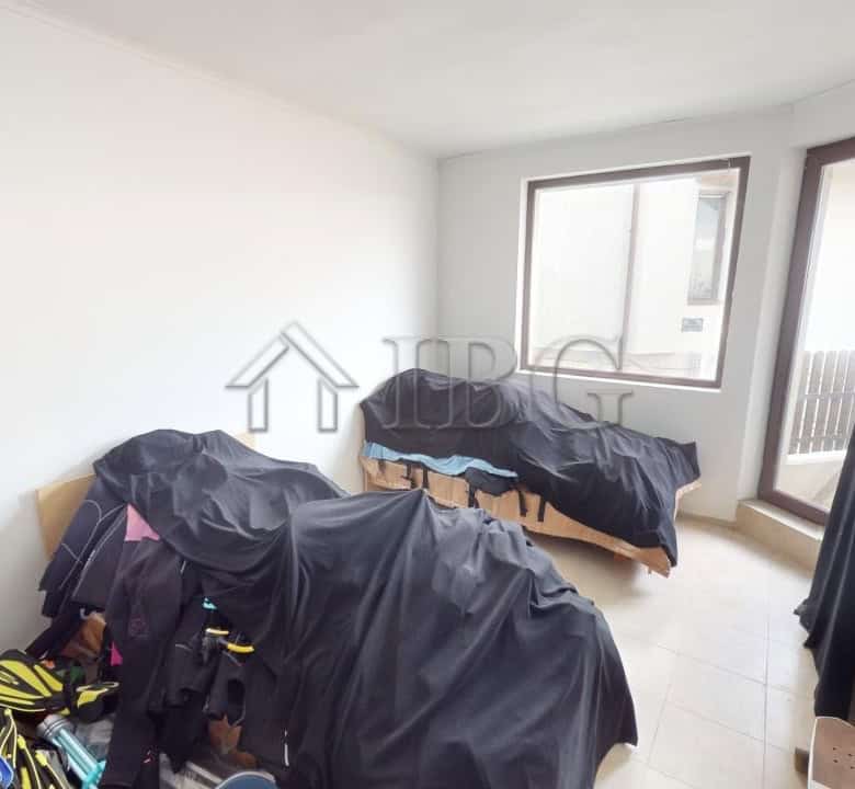 Spacious 2-bedroom apartment in Bay View Villas, Kosharitsa, offering modern living and scenic views.