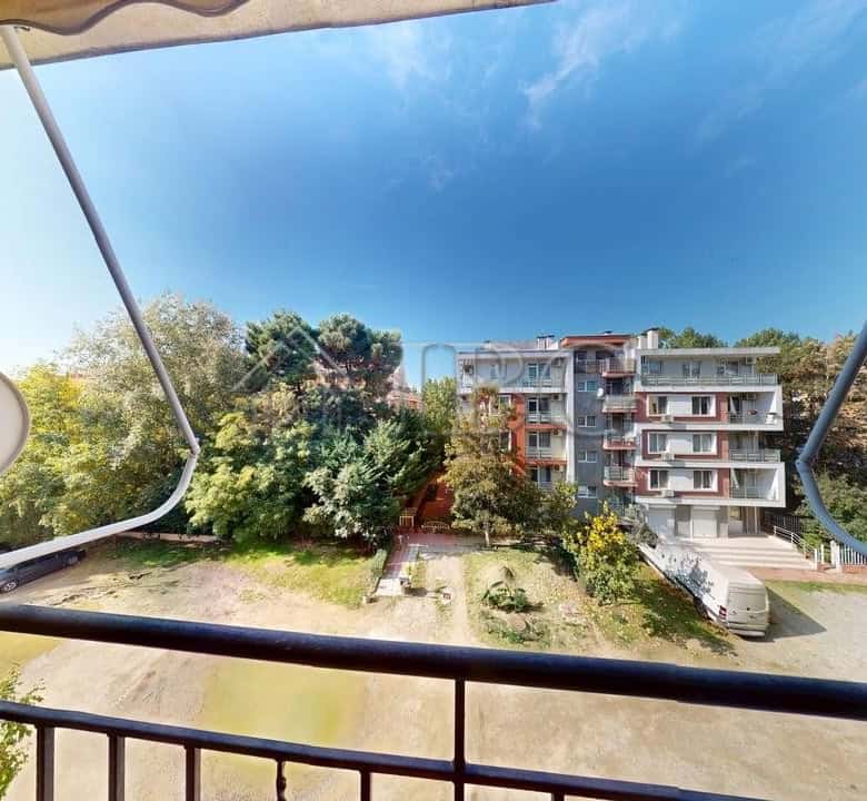 Bright one-bedroom apartment in Avalon Complex, Sunny Beach with balcony views.