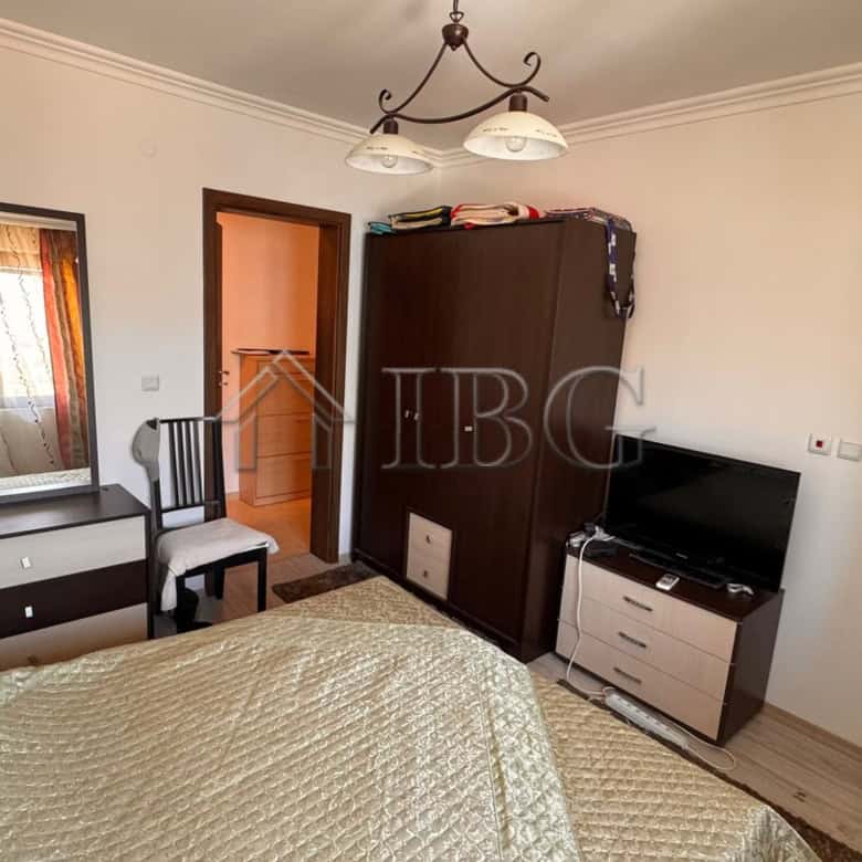 Bright interior of a two-bedroom apartment overlooking the sea in Sveti Vlas.