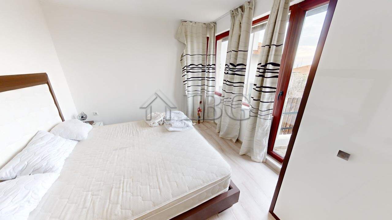 Bright 2-bedroom apartment with sea views in Bay View Villas, Kosharitsa.