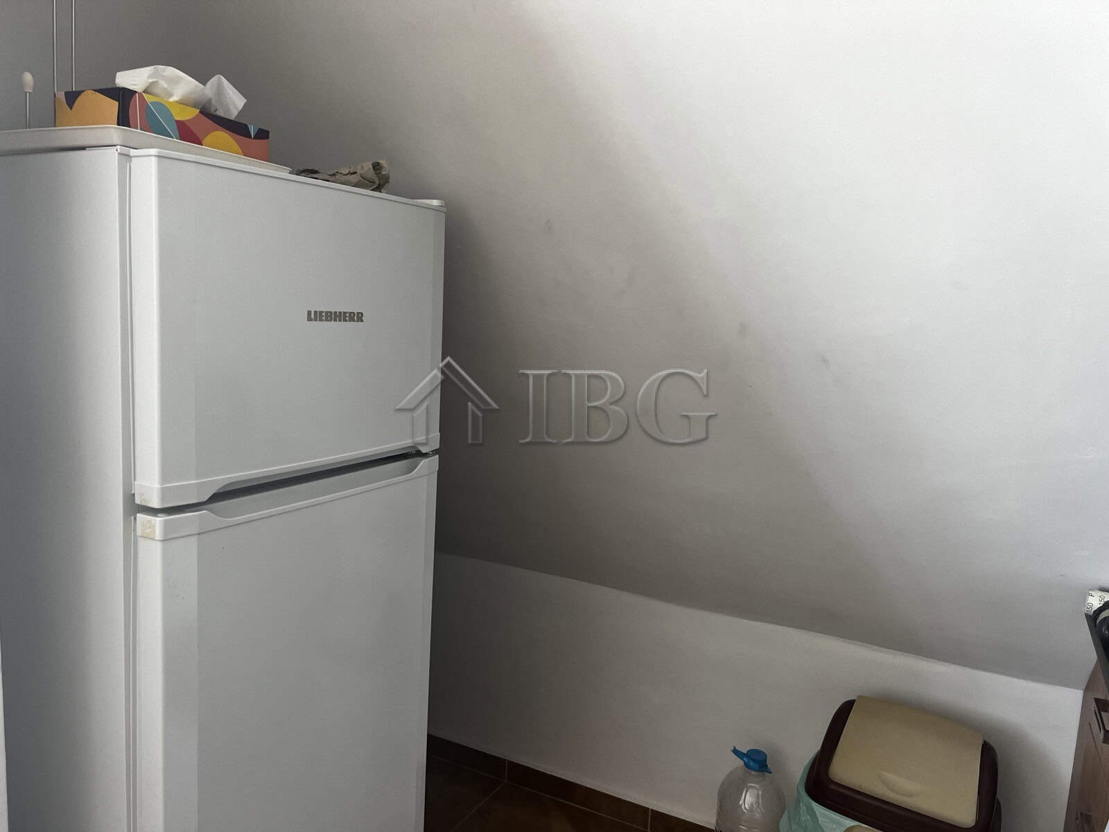 Bright interior of a 1-bedroom apartment with sea views in Ravda residential building.