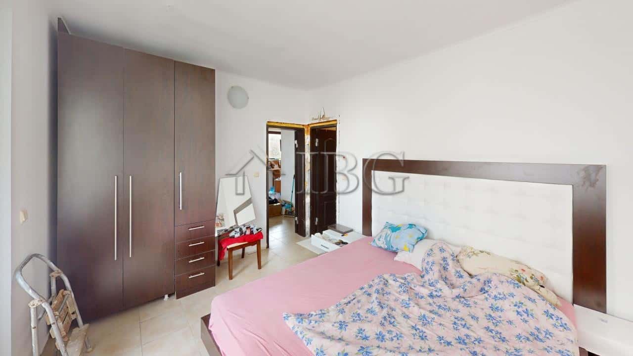 Spacious 2-bedroom apartment in Bay View Villas, Kosharitsa, offering modern living and scenic views.
