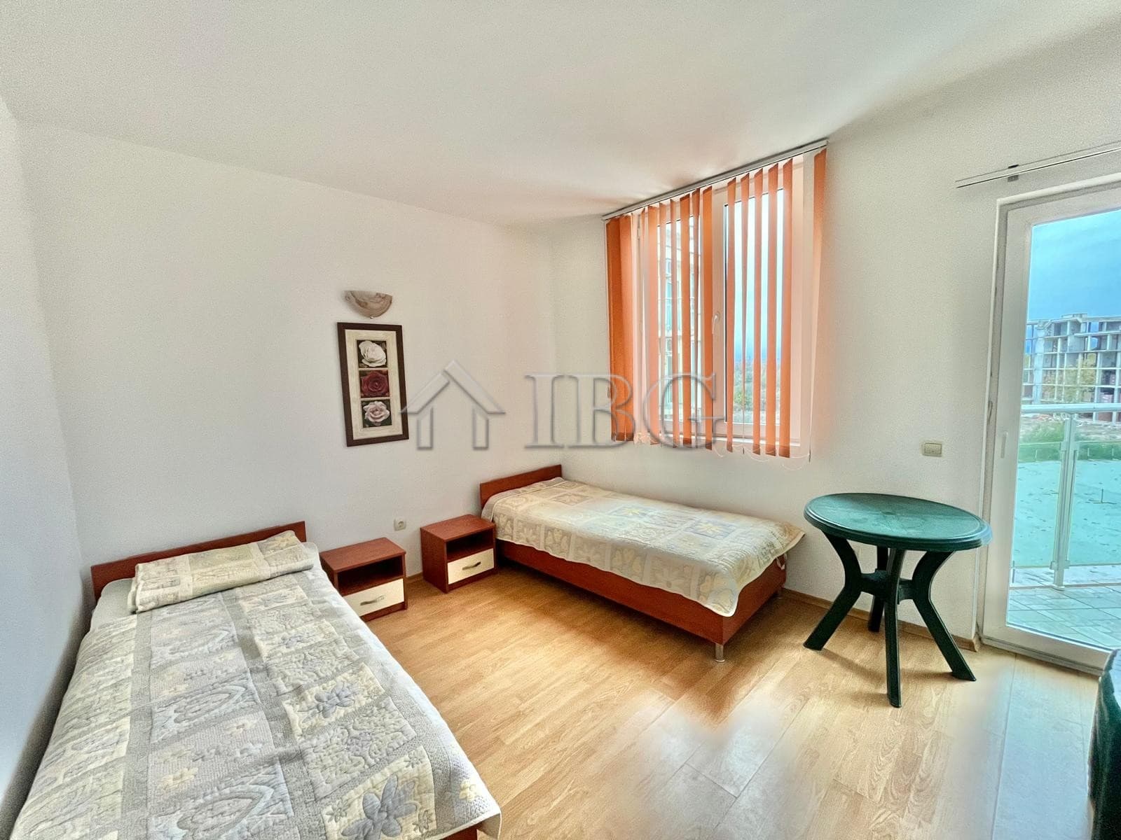Apartment with 2 bedrooms and 2 bathrooms in Sunny Beach, perfect for holiday stays. Bright, spaciou.