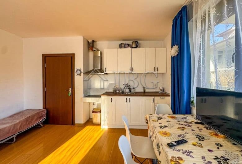 Studio apartment with private courtyard access in Sarafovo, Burgas.