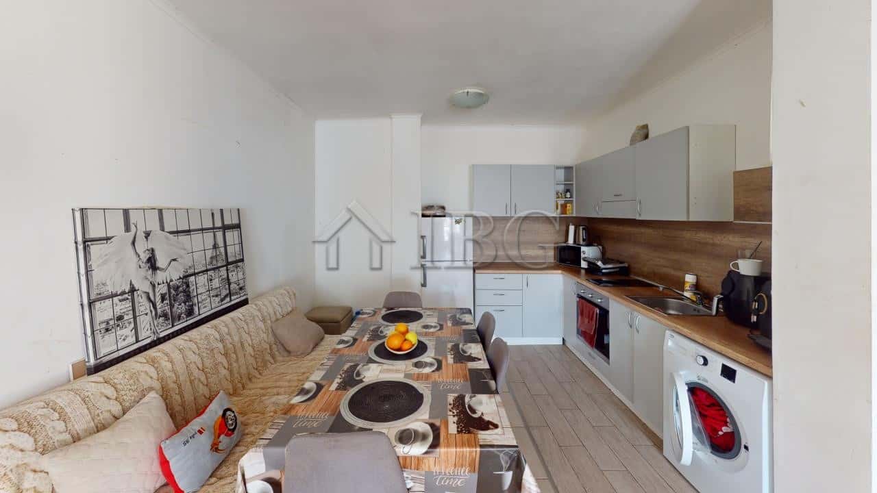 Spacious 2-bedroom apartment in Bay View Villas, Kosharitsa, with modern amenities and scenic surrou.