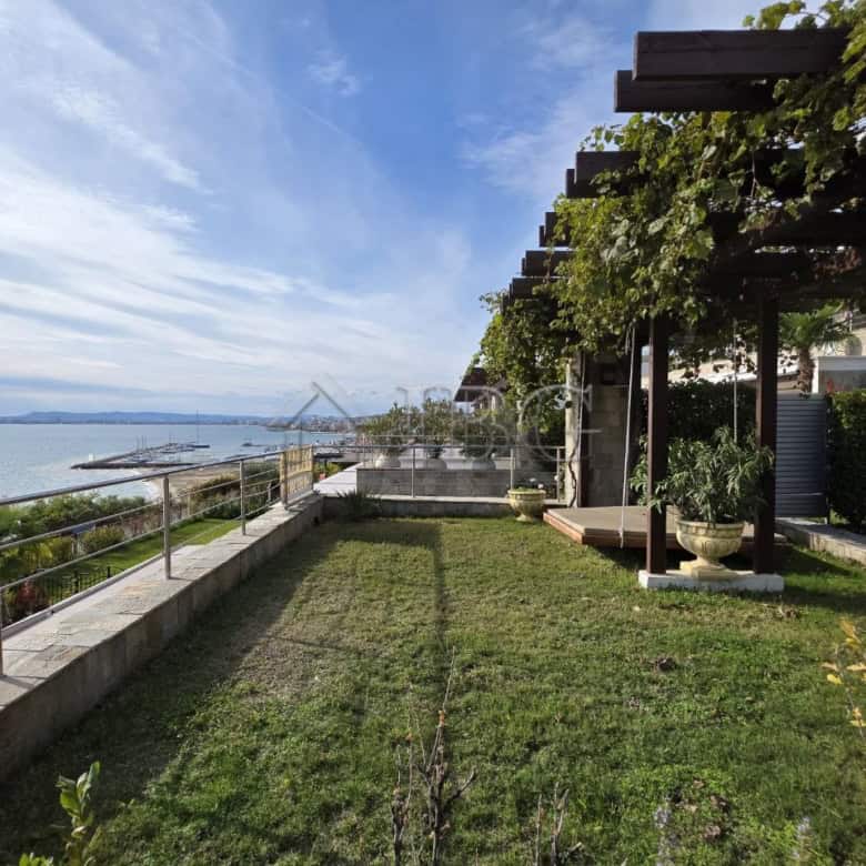 Modern 1-bedroom apartment with sea view in Sveti Vlas, Bulgaria, featuring a spacious terrace and l.
