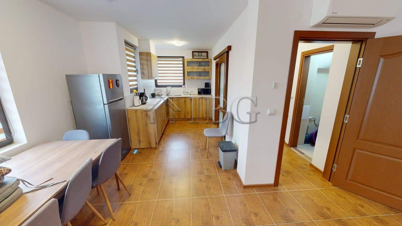 Spacious 2-bedroom maisonette located in Bay View Villas, Kosharitsa, offering modern living with sc.