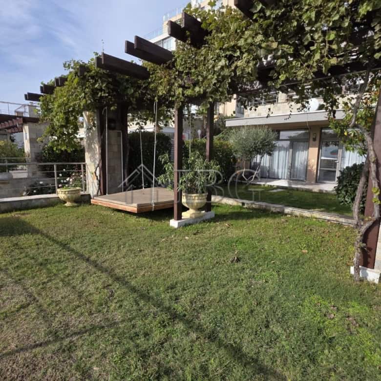 Bright 1-bedroom apartment with a garden view in Sveti Vlas, Bulgaria. Perfect for seaside living an.