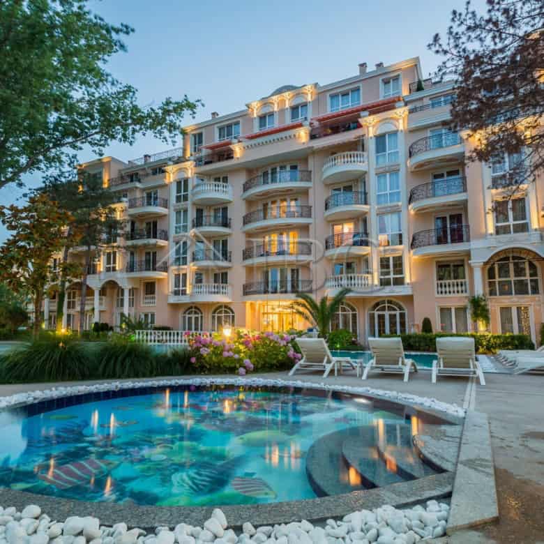 Spacious one-bedroom apartment with private park space at Venera Palace, Sunny Beach, featuring mode.