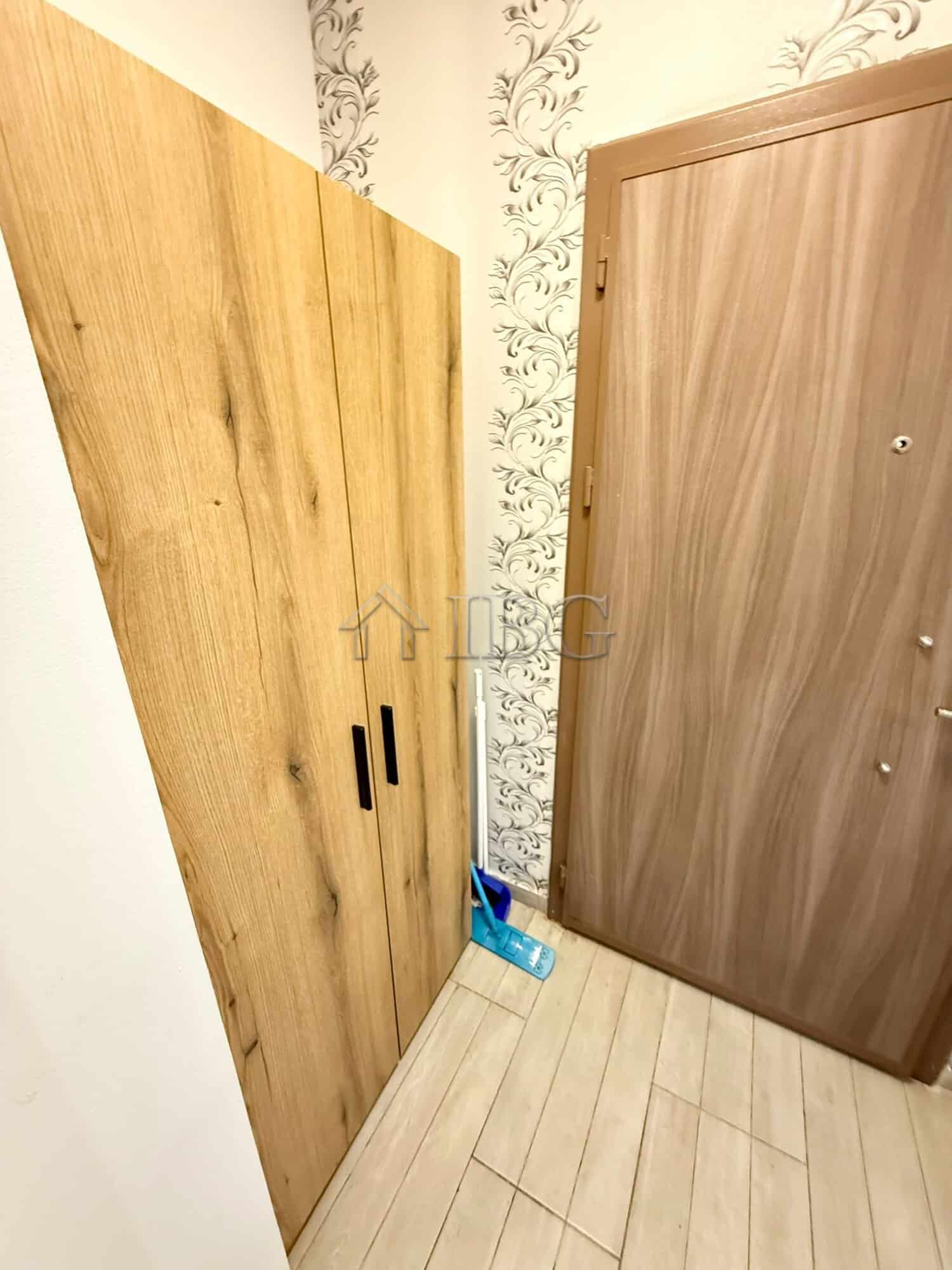 Bright studio with partial sea view in Sveti Vlas, close to Ipanema Beach. Perfect for relaxing seas.
