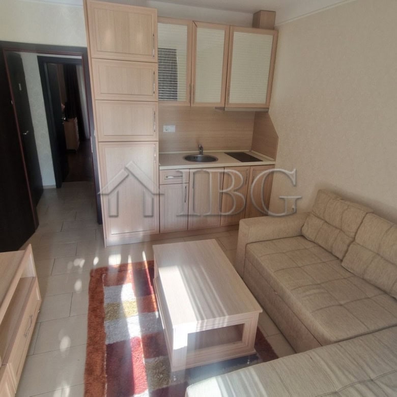 One-bedroom apartment with pool view in Harmony Suites 1, Sunny Beach.