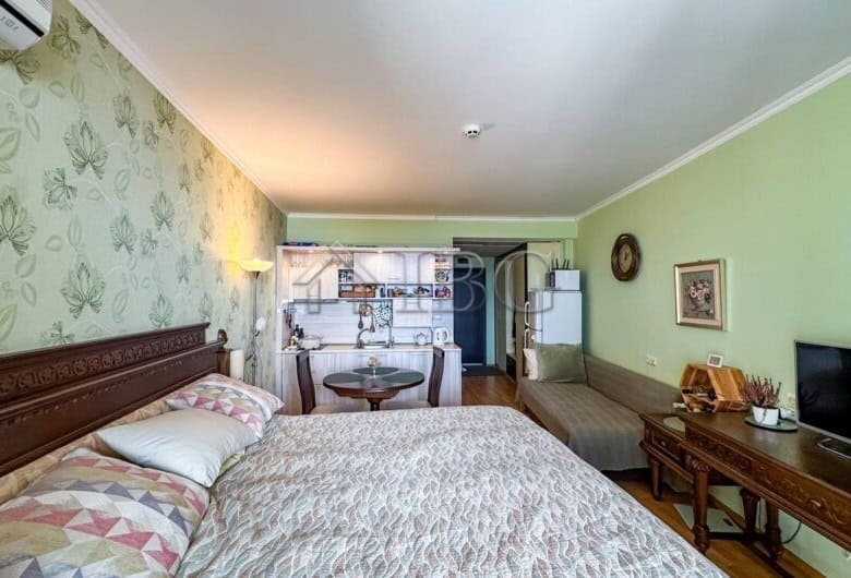 Cozy beachfront studio apartment with sea views in Grand Hotel Sveti Vlas. Perfect for relaxing seas.