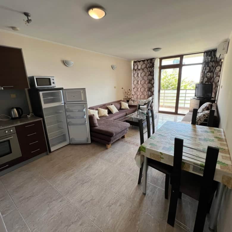 Apartment with partial sea view in Diamant Complex, Sveti Vlas, featuring a living area, kitchen, an.