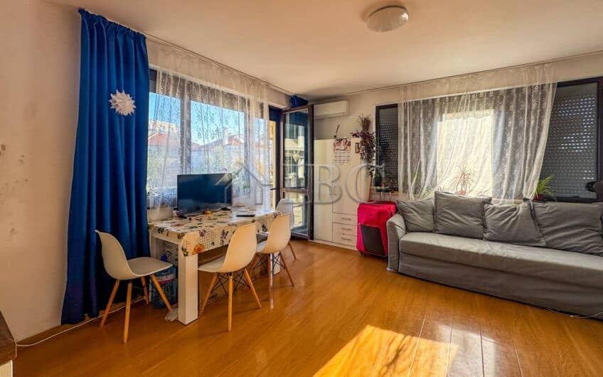 Bright studio apartment with private courtyard in Sarafovo, Burgas. Perfect for comfortable living o.