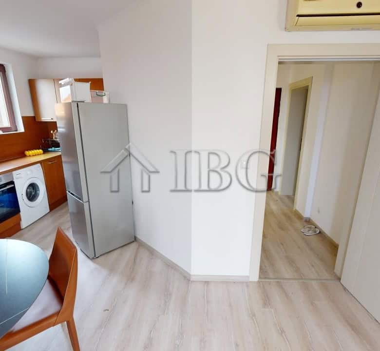 Modern 2-bedroom apartment in Bay View Villas, Kosharitsa, Bulgaria. Fully furnished with contempora.