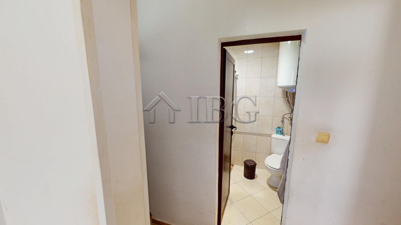 Bright interior of a 2-bedroom apartment in Bay View Villas, Kosharitsa.