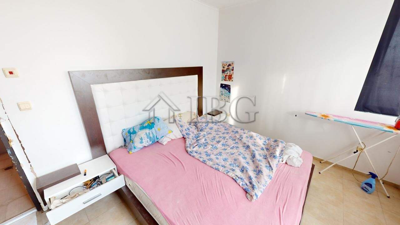 Bright interior of a 2-bedroom apartment in Bay View Villas, Kosharitsa.