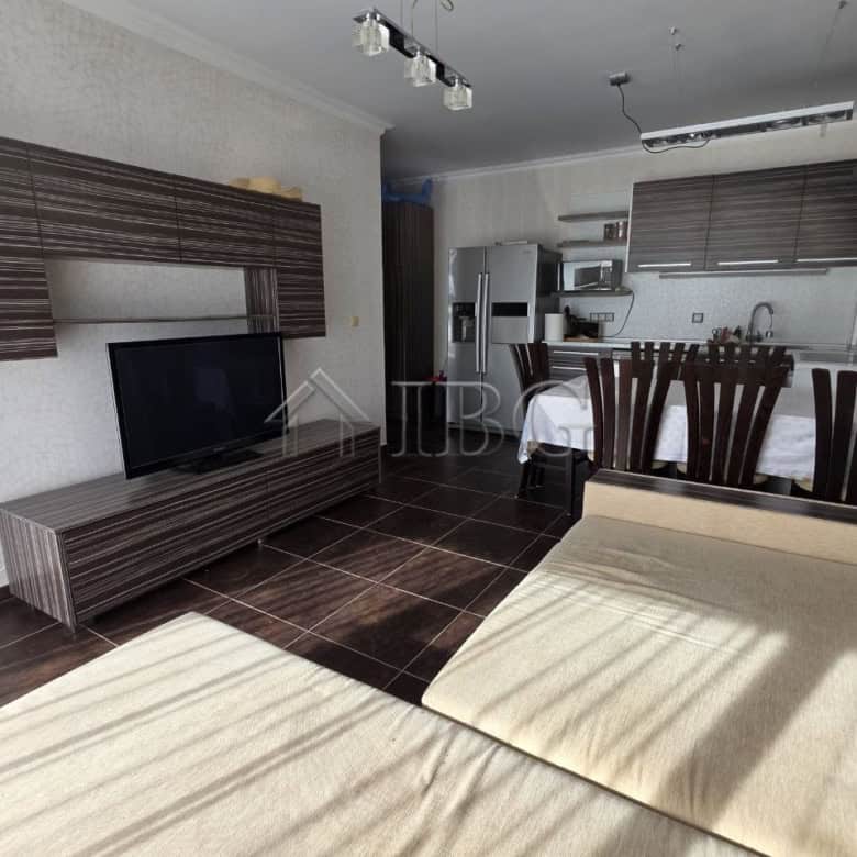 Bright 1-bedroom apartment with stunning sea views in Sveti Vlas, Bulgaria. Modern furnishings and o.
