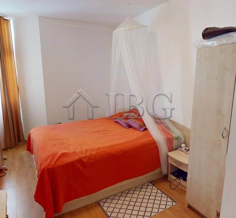 Bright 2-bedroom apartment in Barco Del Sol complex, Sunny Beach, Bulgaria.