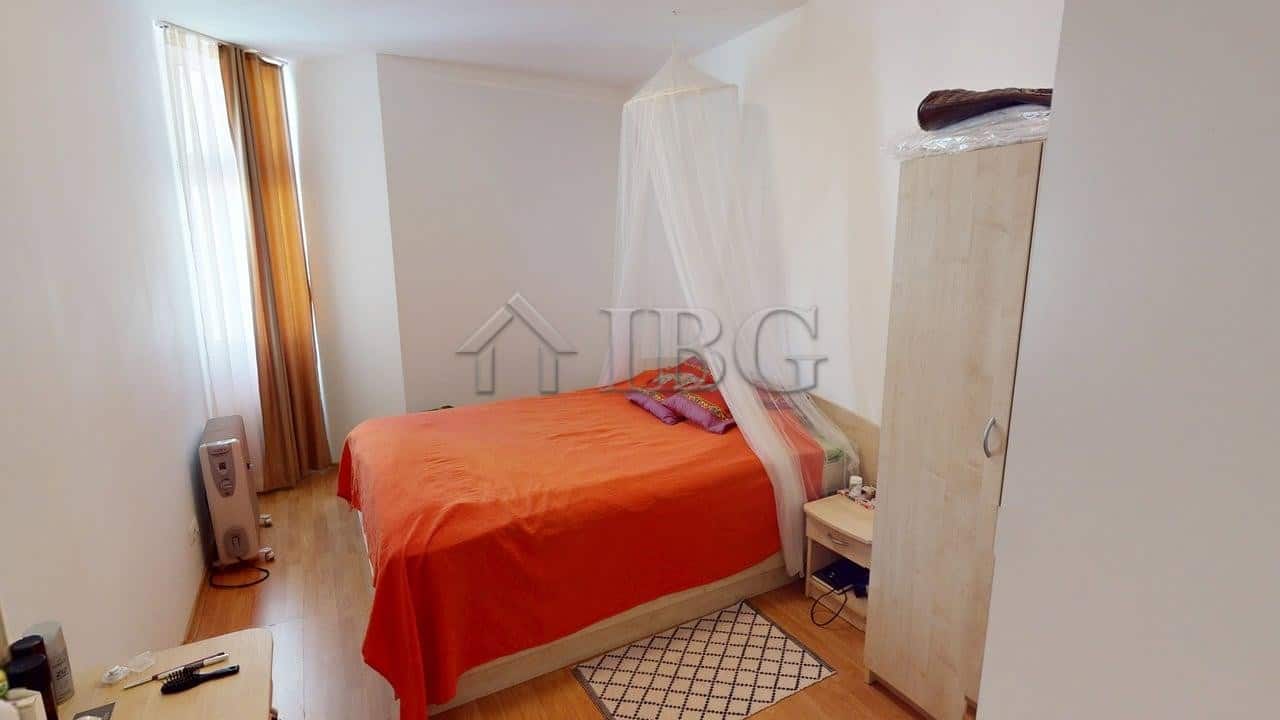 Bright 2-bedroom apartment in Barco Del Sol complex, Sunny Beach, Bulgaria.