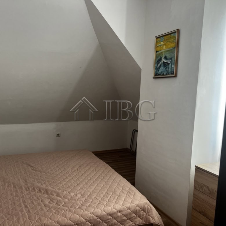 Bright 1-bedroom apartment offering stunning sea views in a residential building in Ravda. Perfect f.