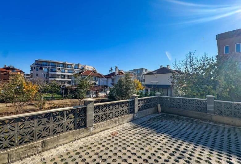 Studio apartment with private courtyard in Sarafovo, Burgas, offering outdoor space and modern livin.