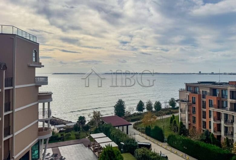 Beachfront studio apartment with sea views at Grand Hotel Sveti Vlas, Bulgaria. Perfect for seaside.