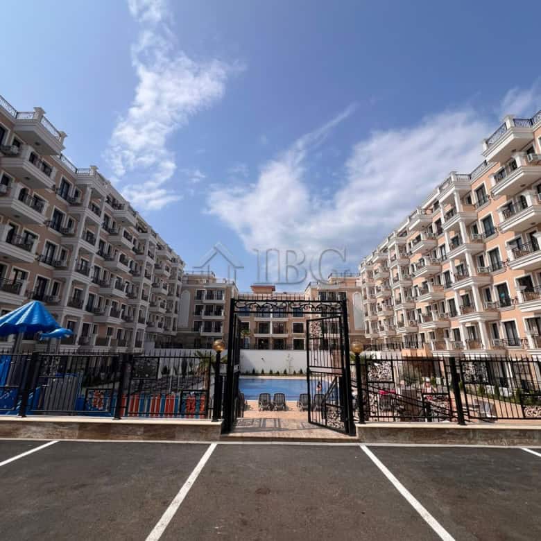 View of the Modern Emperium complex in Sveti Vlas with residential buildings and pool area.