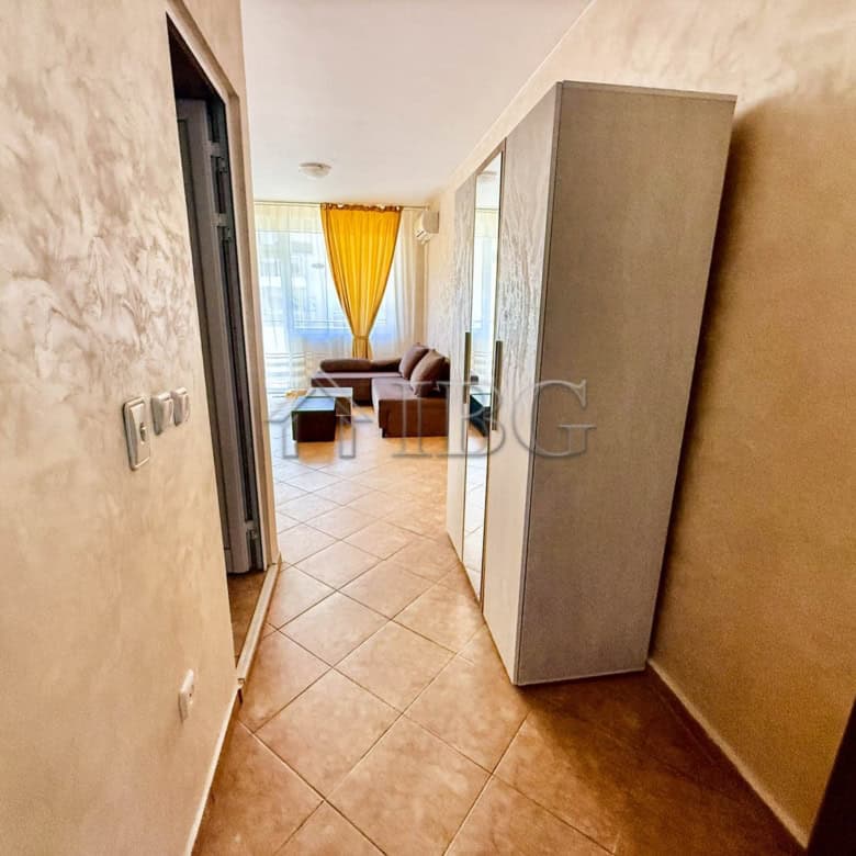 Bright south-facing one-bedroom apartment in Ravda with modern furnishings.