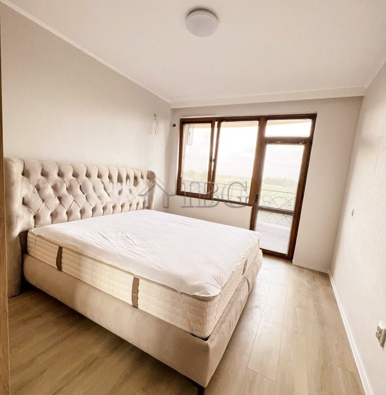 Spacious fully furnished 1-bedroom apartment on the 3rd floor with balcony views at Lighthouse Golf.