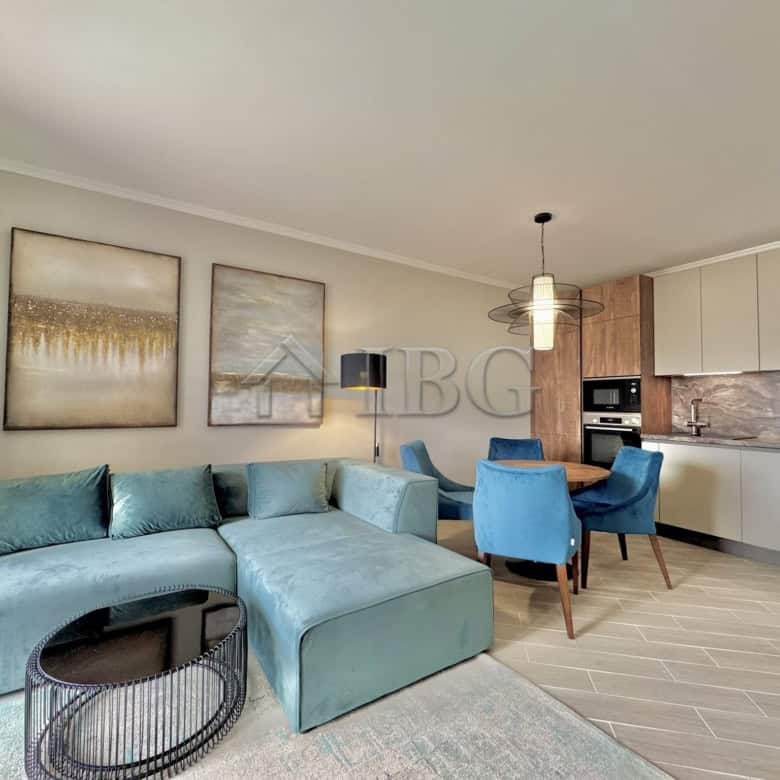 Spacious 2-bedroom apartment featuring sea and pool views in Valencia Gardens, Nessebar. Perfect for.