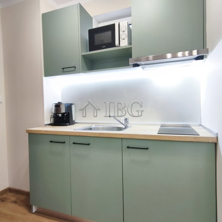 Furnished studio kitchen with sea view, balcony, and modern appliances in Sveti Vlas.