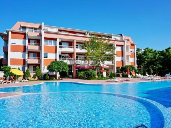 Apartment in Sunny Fort Complex with pool view in Sunny Beach.