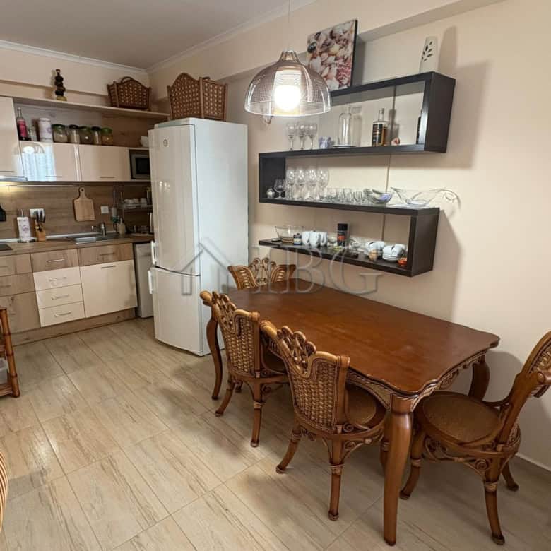 Comfortable 1-bedroom apartment with modern kitchen in Sunny Beach resort. Perfect for relaxing holi.