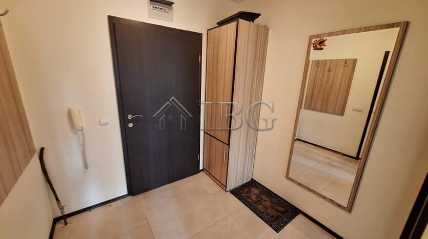Bright one-bedroom apartment in Mirni Complex, Sveti Vlas, Bulgaria.