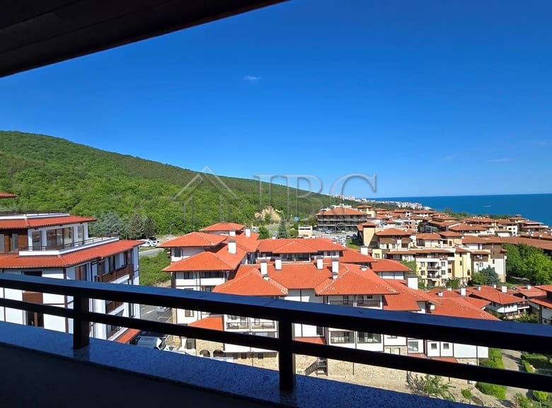 Stunning view from a two-bedroom apartment in Etara 4 Complex, Sveti Vlas, overlooking the sea and l.