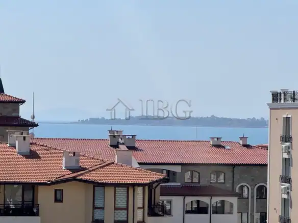 Bright 2-bedroom apartment with sea views in Sveti Vlas, perfect for holiday or investment. Close to.