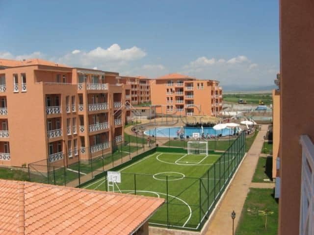 Furnished studio with balcony overlooking the pool and sports court in Sunny Beach.